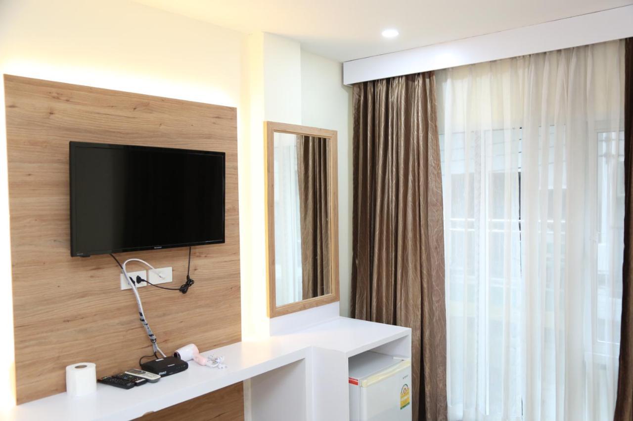 Rose Nana Hotel Bangkok Buitenkant foto