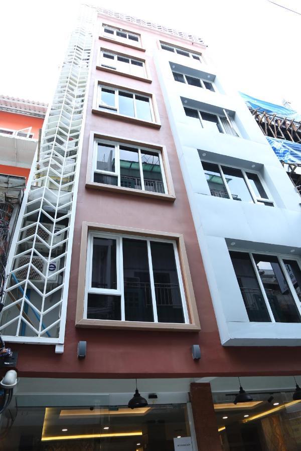 Rose Nana Hotel Bangkok Buitenkant foto